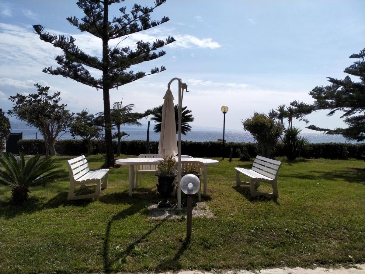Villa Sullo Stretto Sant'Agata  Szoba fotó